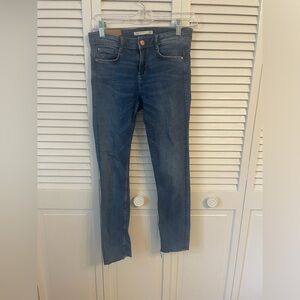 Low rise Zara Skinny Jeans size 4